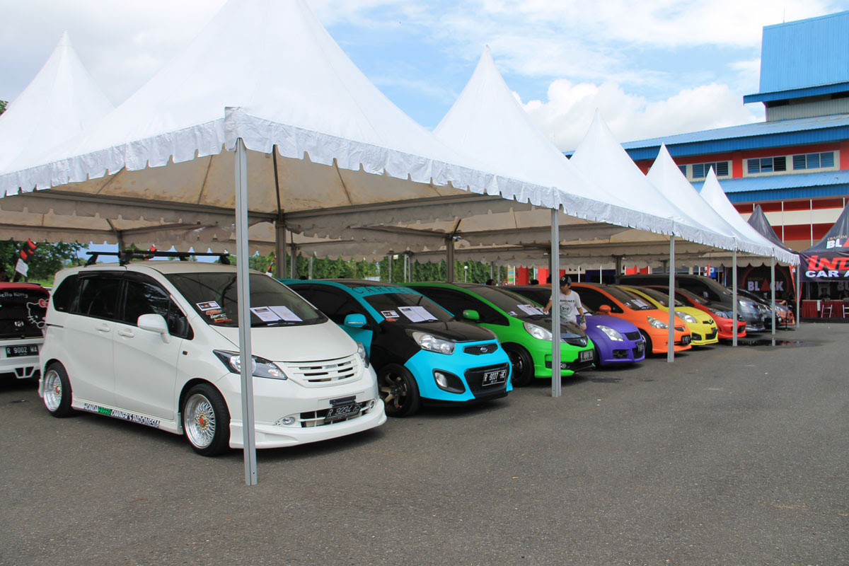 Kumpulan Kontes Modifikasi Mobil Sedan Ragam Modifikasi