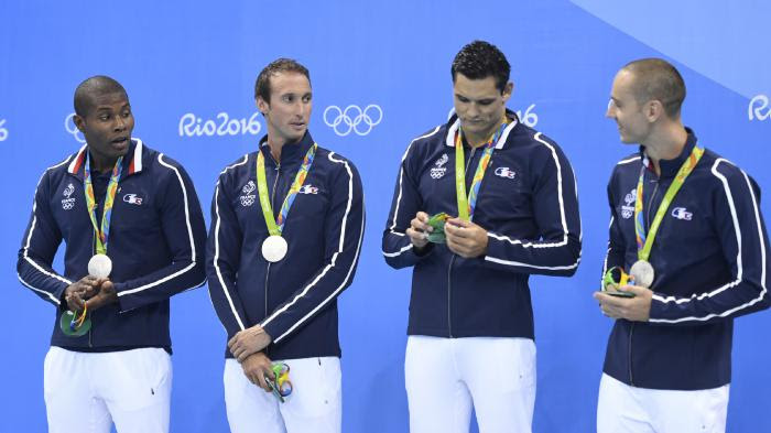 JO 2016 : le relais français ouvre le compteur de médailles, Phelps bat son propre record et Djokovic se fait sortir... Ce qu'il faut retenir de la nuit