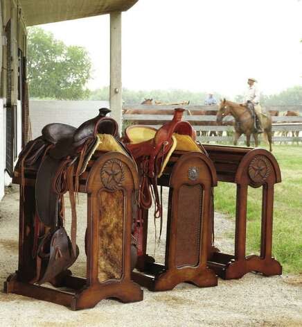 Am Try project: Woodworking plans saddle rack