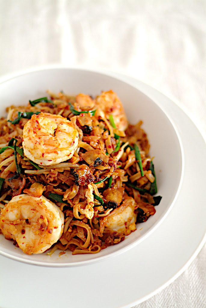 How to make easy char kway teow. Life Is Great Penang Char Kuey Teow ç‚'ç²¿æ¢