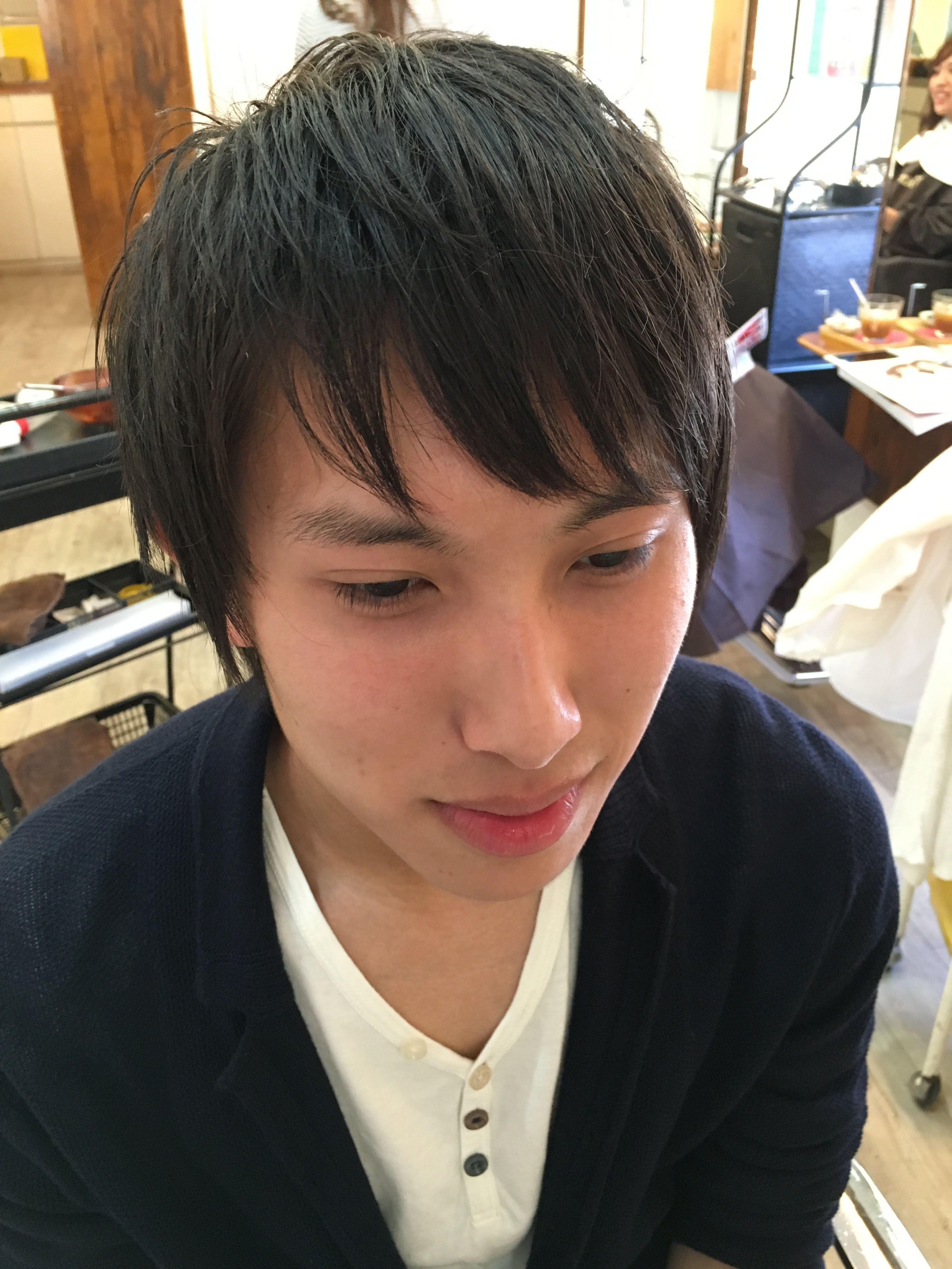 ユニーク髪の毛 ぺたんこ メンズ 人気のファッションスタイル