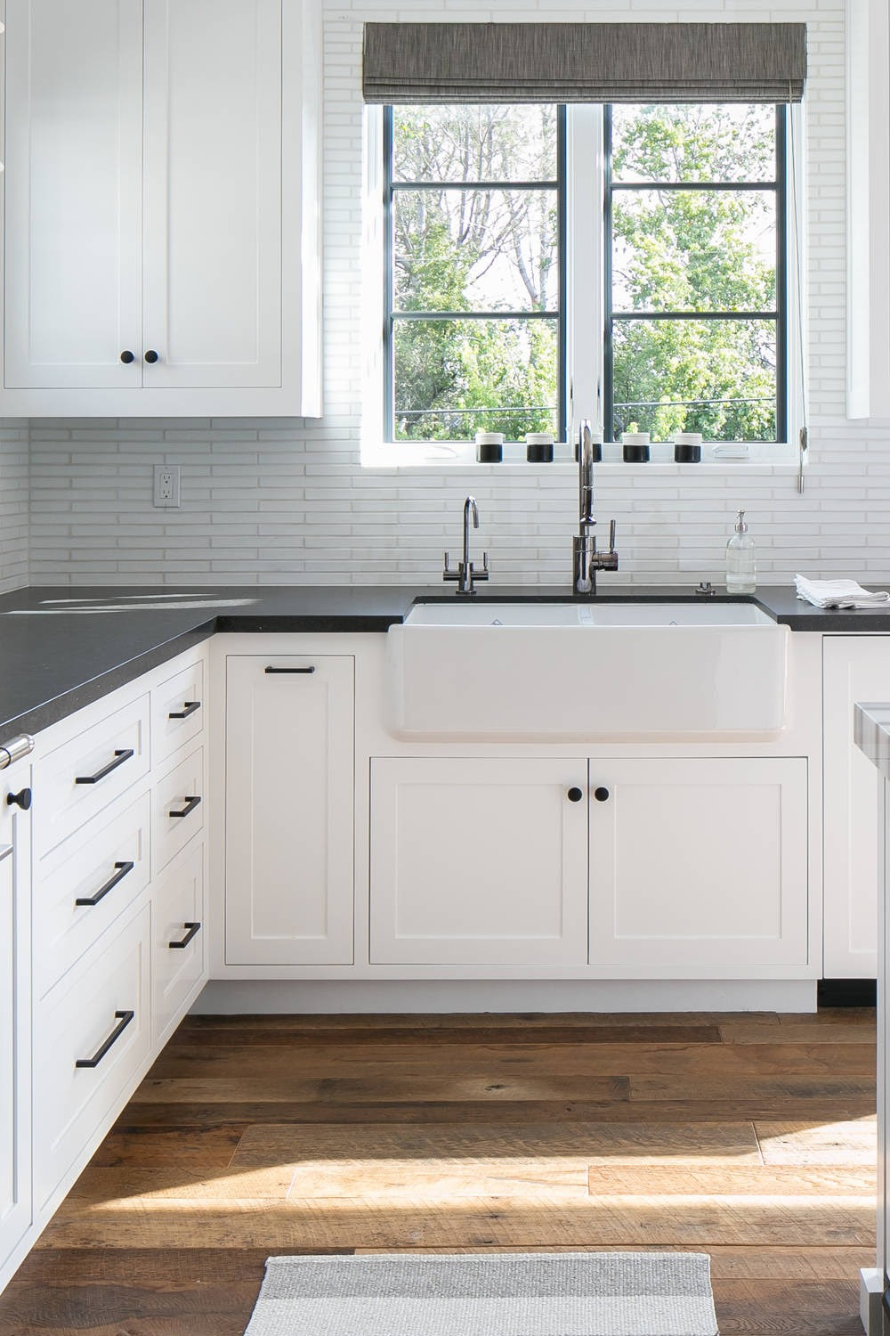 Shaker cabinets, especially white shaker cabinets, are by far our most popular cabinets we sell and rightfully so! White Kitchen Cabinets With Black Hardware Countertopsnews