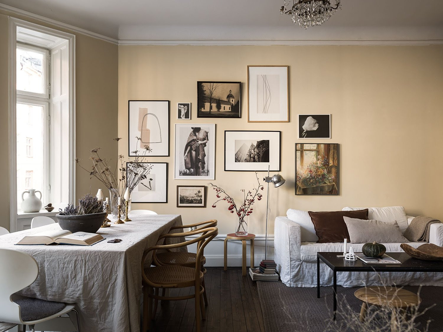 We have hundreds of earth tone living room ideas for anyone to decide on. Earth Tones In A Warm Scandinavian Apartment The Nordroom