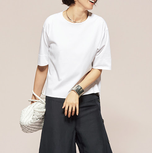 モダンファッションスタイル 綺麗なカジュアル 50 代 女性 お手本 ファッション画像