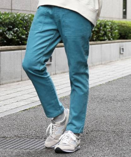すごい 水色パンツ コーデ メンズ 人気のヘアスタイル