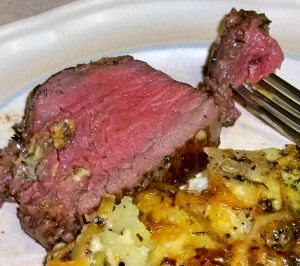 This new year's eve splurge special is dedicated to all of you who've used the cost as the excuse for not doing a beef tenderloin. Beef Tenderloin Roast With Red Wine Sauce Recipe Teriskitchen Com