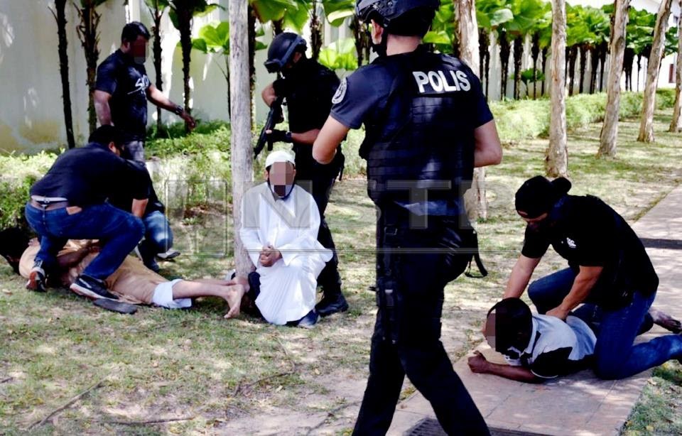polis diraja malaysia saman