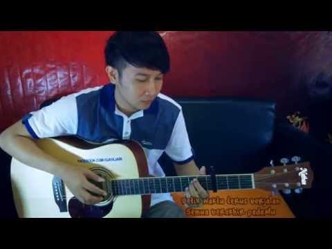 Download lagu MP3  Opick Rapuh Nathan  Fingerstyle  