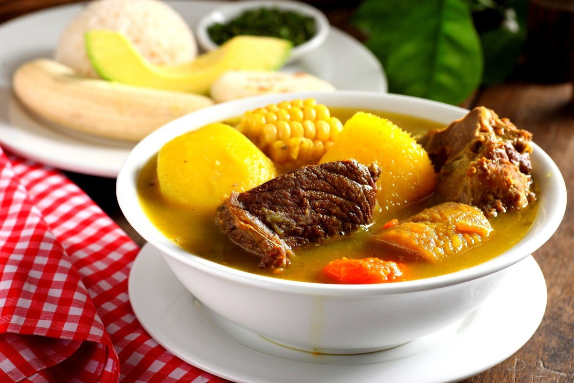 sancocho-cocina-dominicana-dominican-food-origen-de-la-cocina-dominicana-platos-de-la-cocina-dominicana-dominican-food