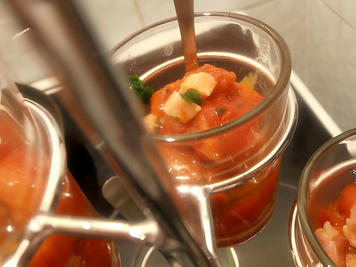 Des verrines de noël rapides et pas chères. Recette De Verrine Poivron Grille Petits Lardons Apero De Noel