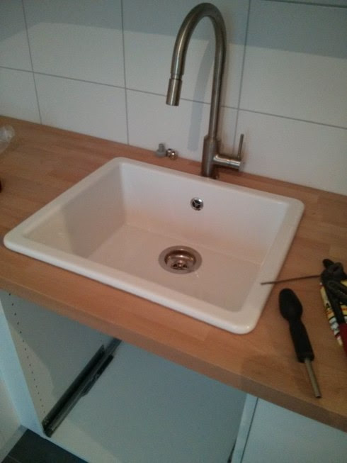 Dornbracht armatur küche schwarz | bad armatur niederdruck. Aufbau Unserer Ikea Kuche Teil 3 Elektrogerate Und Wasser Passivhaus Bautagebuch