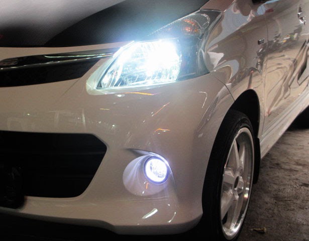 harga lampu  variasi mobil  honda jazz  Lampu 