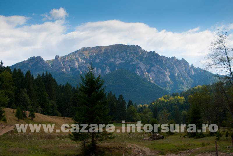 Intorsura Buzaului Vama Buzaului Dalghiu Varful Ciucas 1954m Traseu Turistic Din Romania