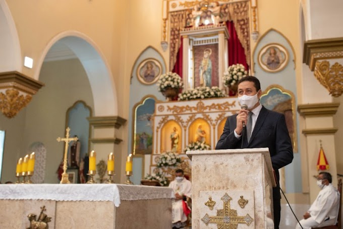 Nova gestão de Juazeiro do Norte participa de missa na Basílica de N.S das Dores