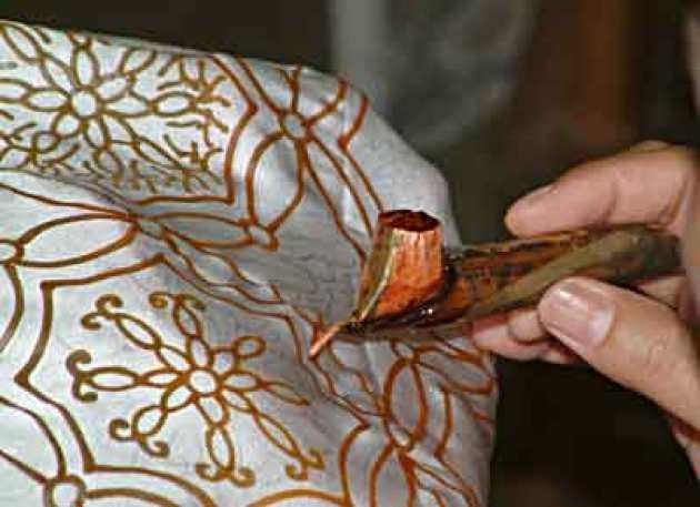 Menggambar Batik Motif Bunga | Semburat Warna