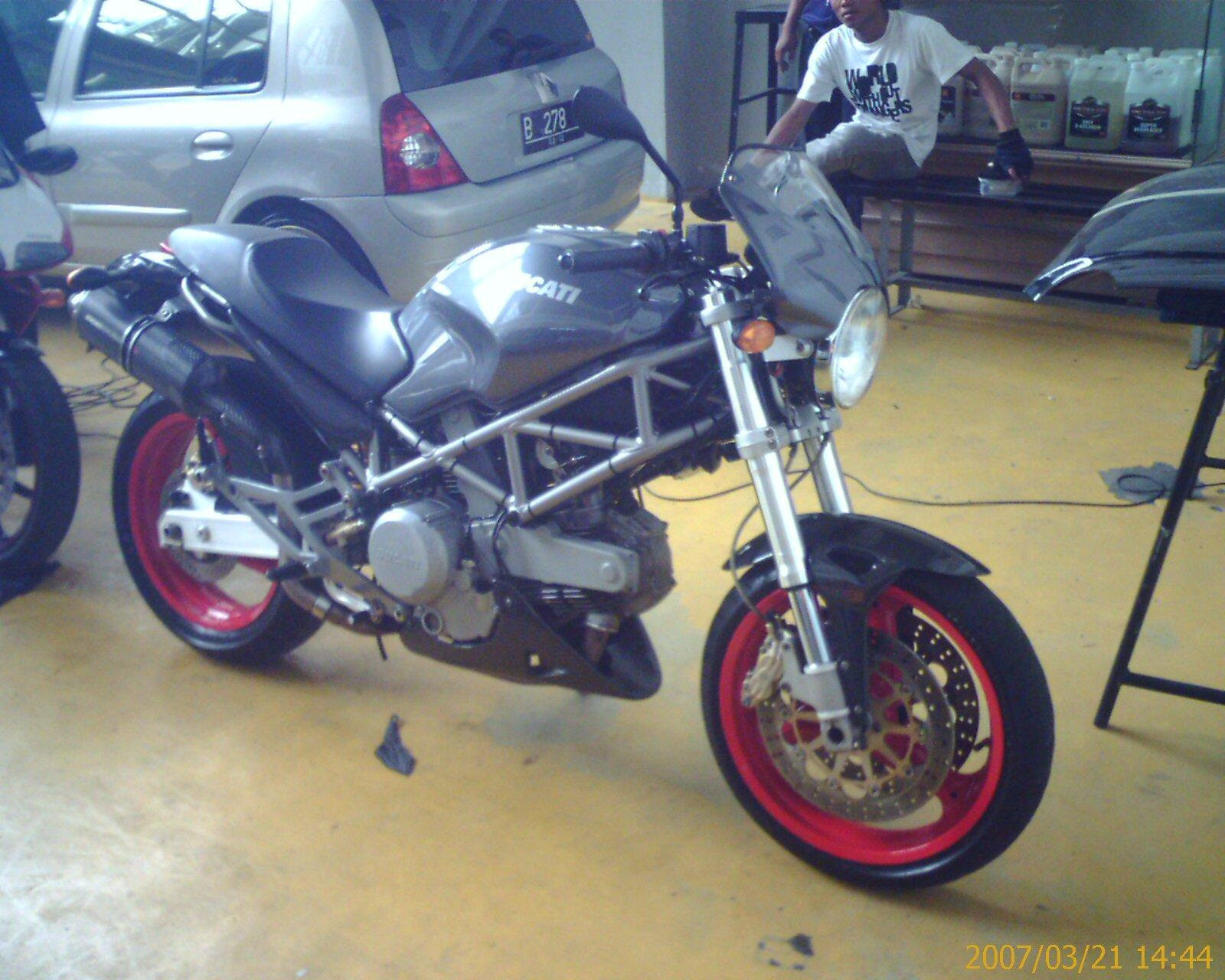 Modifikasi Motor Ducati Monster Gtx Concept