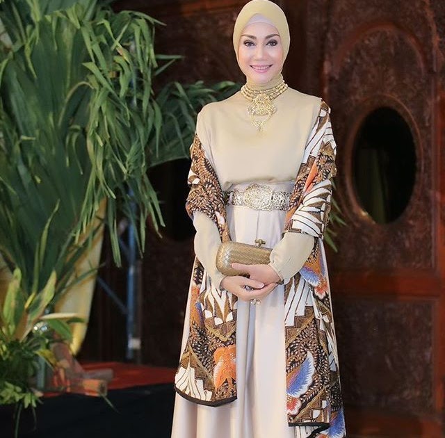 40 Trend Terbaru Gamis  Batik Model  Gamis  Simple  Tapi  