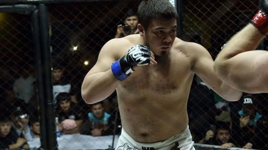 По данным, авария произошла примерно. V Tashkente Zaderzhan Chempion Mira Murad Hanturaev