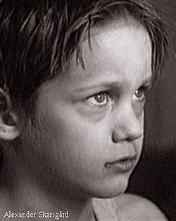 Läs de senaste nyheterna om film, serier och tv. Skarsgard Children Stellan Online