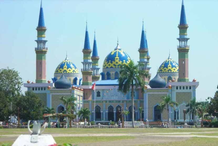 100 Foto Gambar Masjid Di Indonesia  Terlihat Keren Pusat 