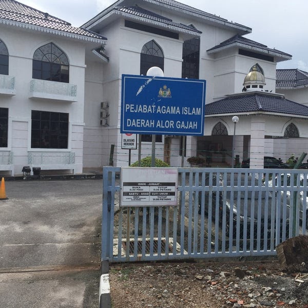 pejabat agama alor gajah