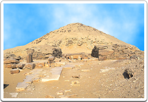 Djedkare’s pyramid complex was the first since Userkaf to have been built at Saqqara.