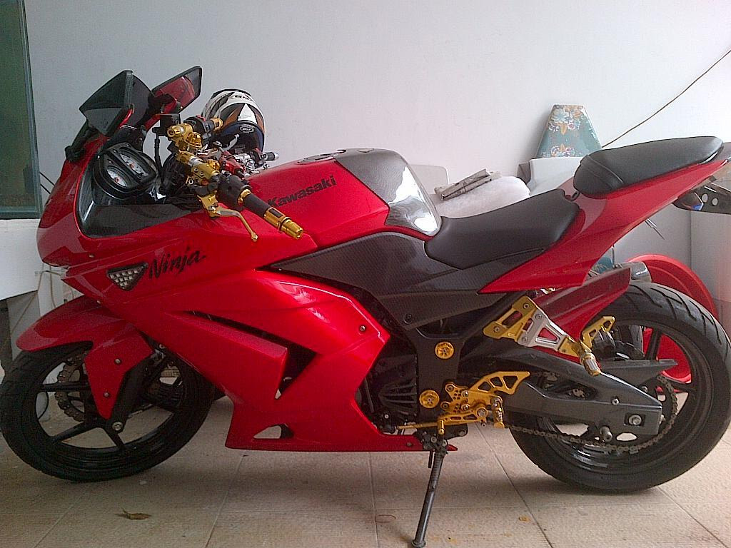Gambar Sepeda  Motor  Ninja  Warna Merah Terbaik Gentong 