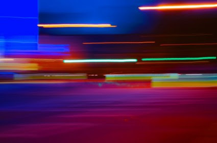Background Merah Biru Kuning Putih