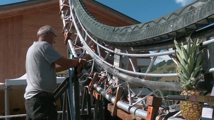 En Savoie, des fans reproduisent la porte du film "Stargate" après douze ans de travail