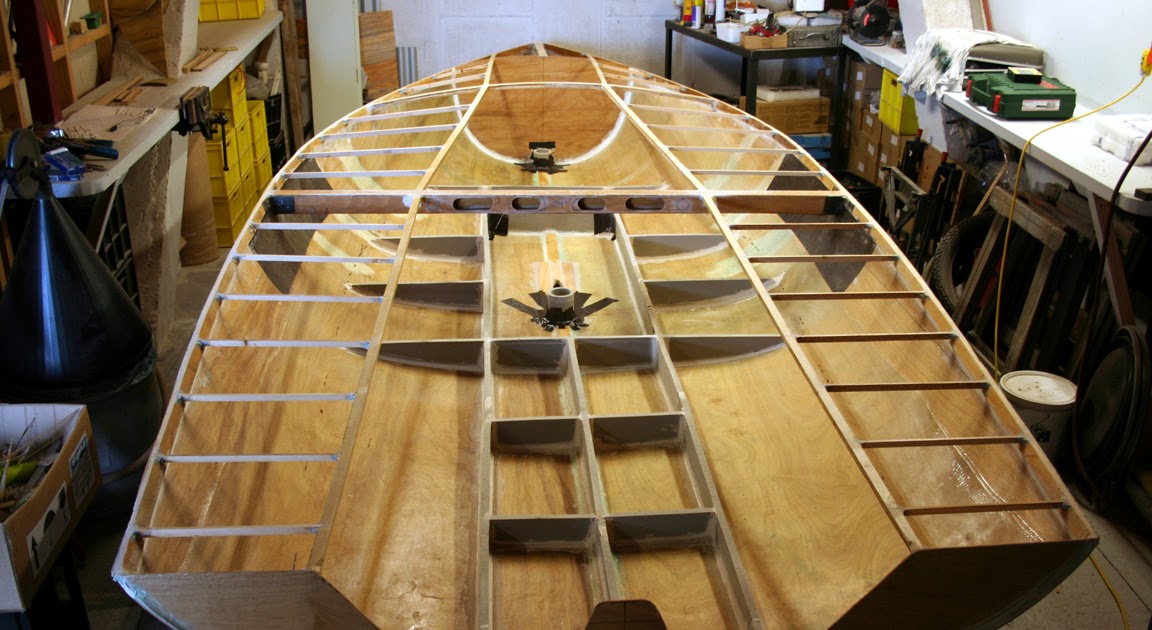 Stitch and glue sailboat building ~ Lapstrake plywood boat design