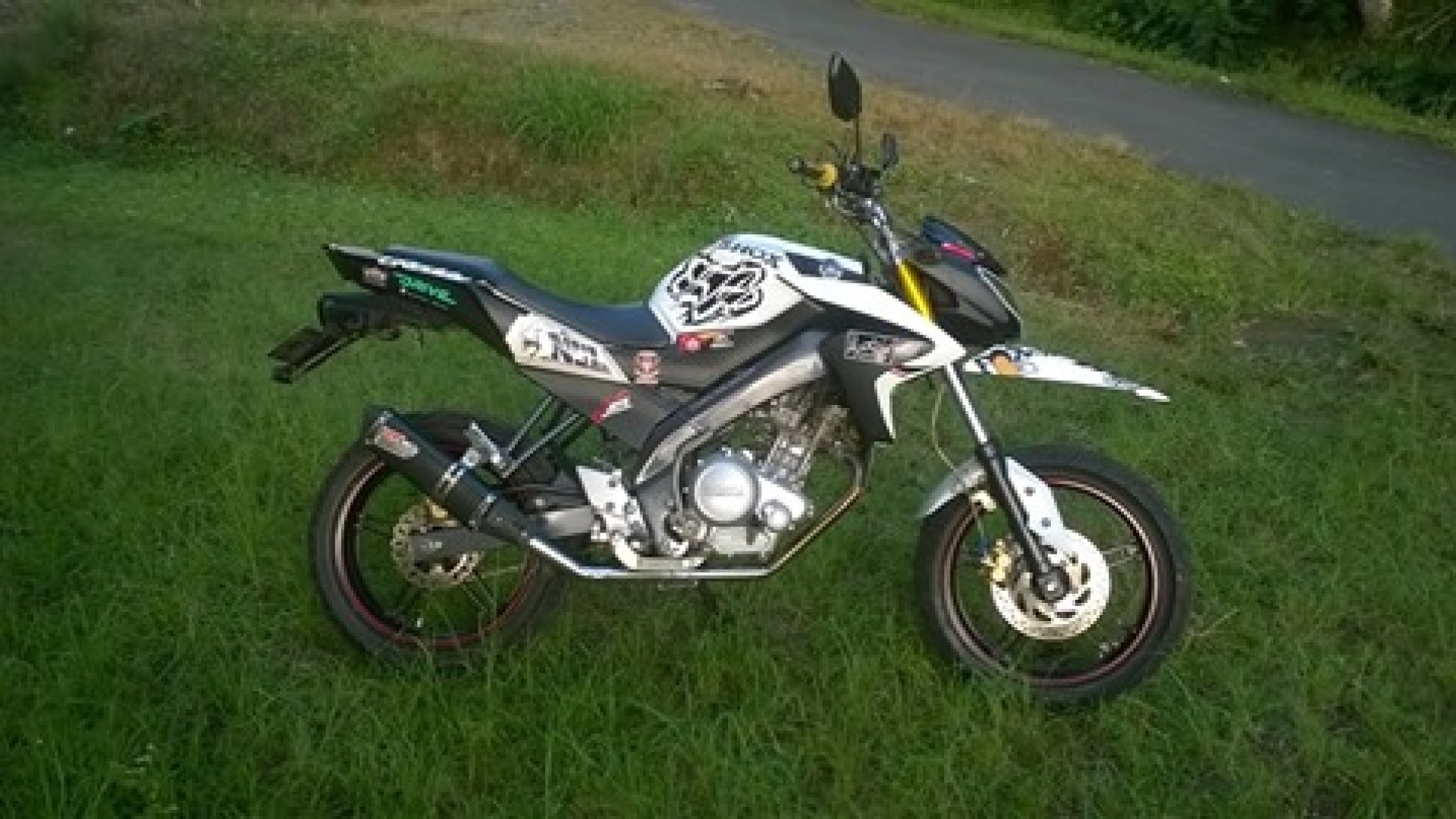 Modifikasi Yamaha New Vixion Supermoto Terkeren Motor Glugu