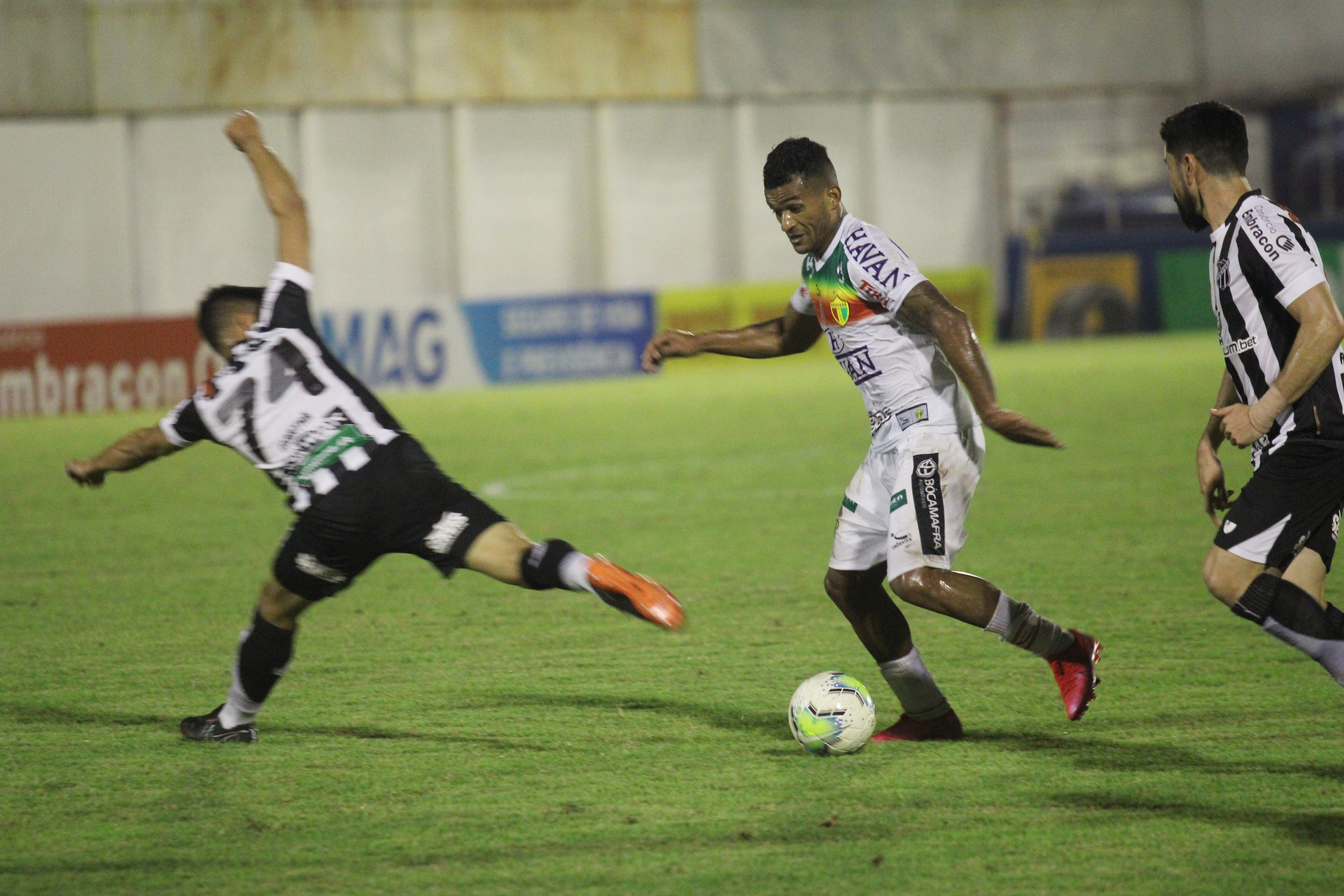 Jun 14, 2021 · além de ser o patrocinador master brusque fc desde 1997, a havan já garantiu diversas melhorias para a equipe da cidade. Radio Eldorado Brusque E Derrotado No Confronto De Ida Da Copa Do Brasil