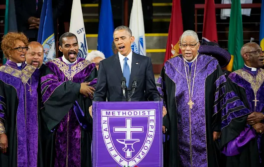 The Sacramento Bee on Twitter: "Watch: Obama sings â€˜Amazing Graceâ€™ at Rev. Clemente Pinkneyâ€™s funeral  (fixed upload) "