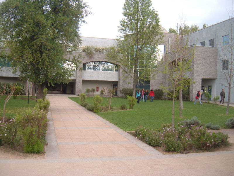 Catholic university of the maule. Gnome Day Campus Fernando San Martin Woerner