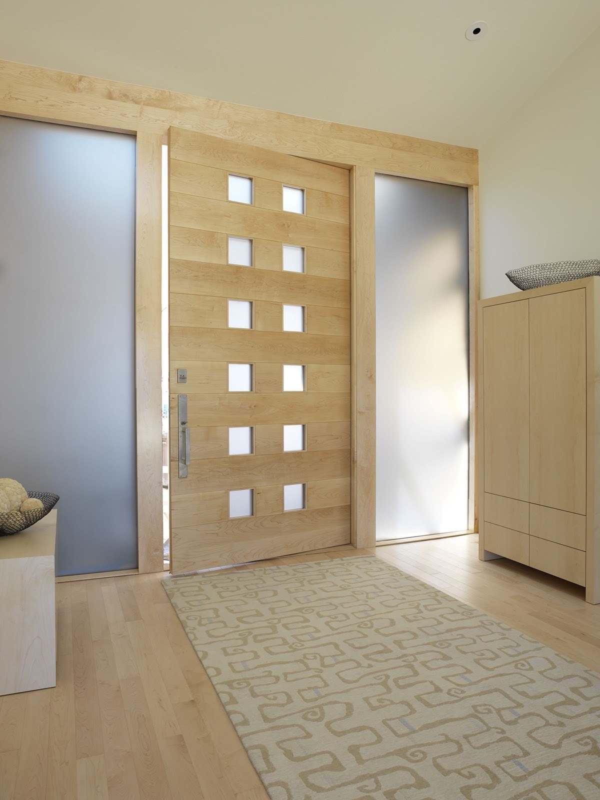 If you're looking for a glass door that isn't too complicated or fancy, this brentwood bright zinc/patina doorlite design is perfect for your home. 50 Modern Front Door Designs