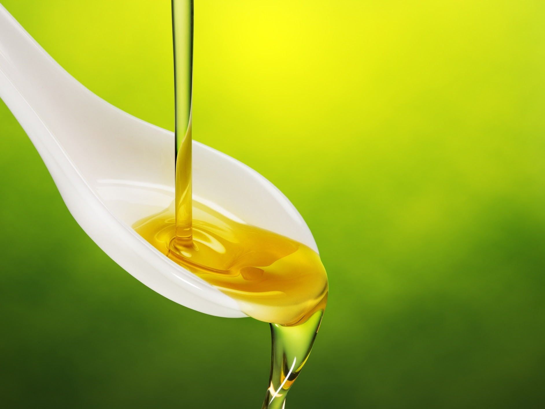 Agricultura suspende venda de 33 marcas de azeite de oliva fraudado