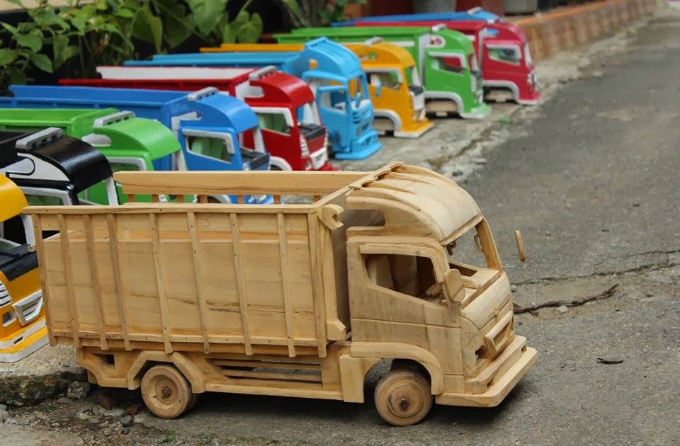 44 Konsep Penting Gambar Mobil Truk  Mainan  Dari Kayu 