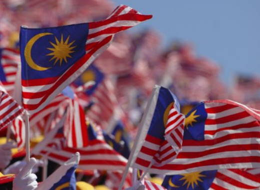 Pelbagai variasi nyanyian dan lantunan diberikan. Patriotik Malaysia Kami Guru Malaysia Lyrics Lyrics My