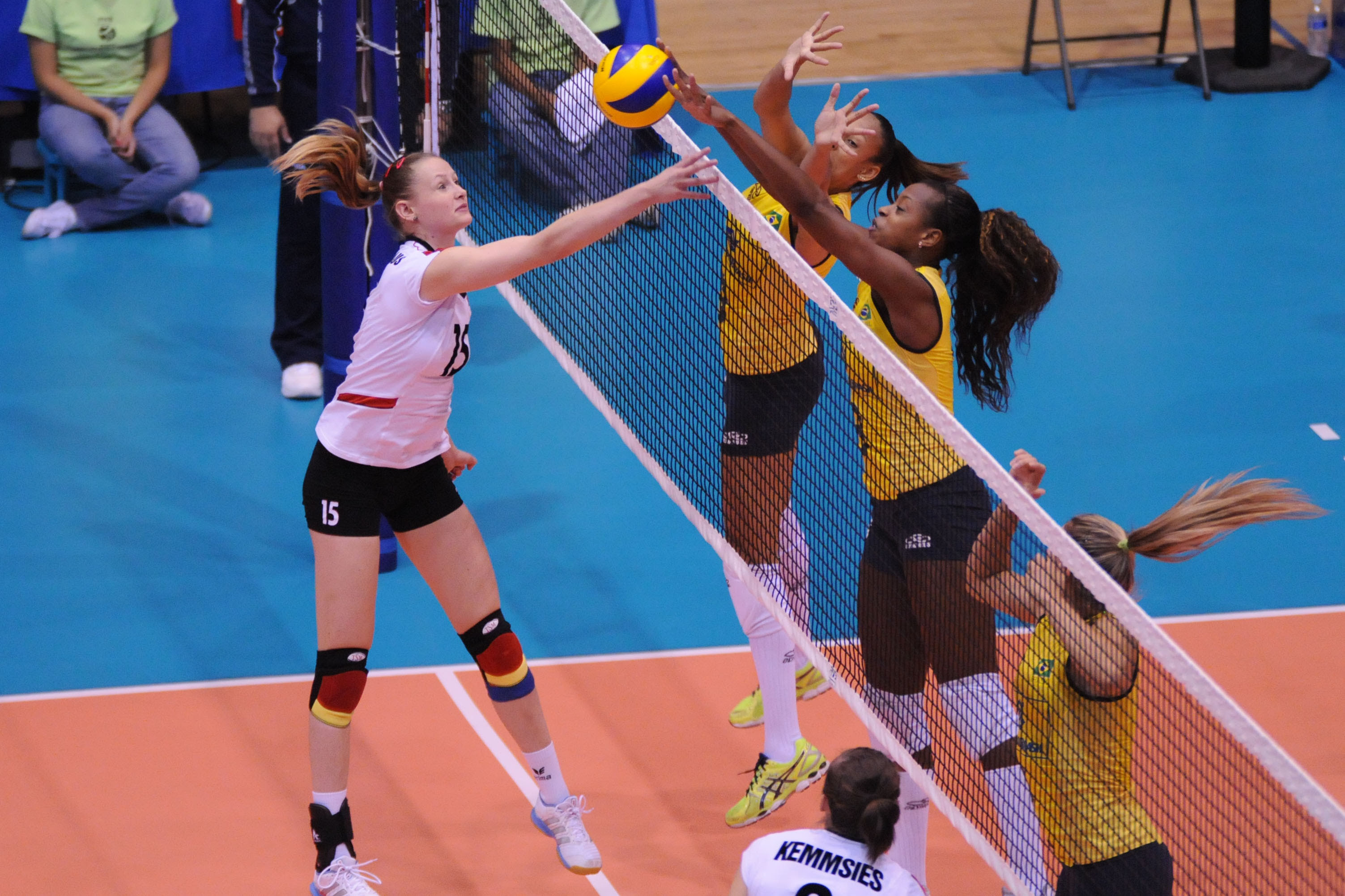 Brasil x alemanha é sempre uma rivalidade, independentemente do esporte, inclusive. Volei Fotos Brasil X Alemanha Mundial Feminino Sub 23 2013