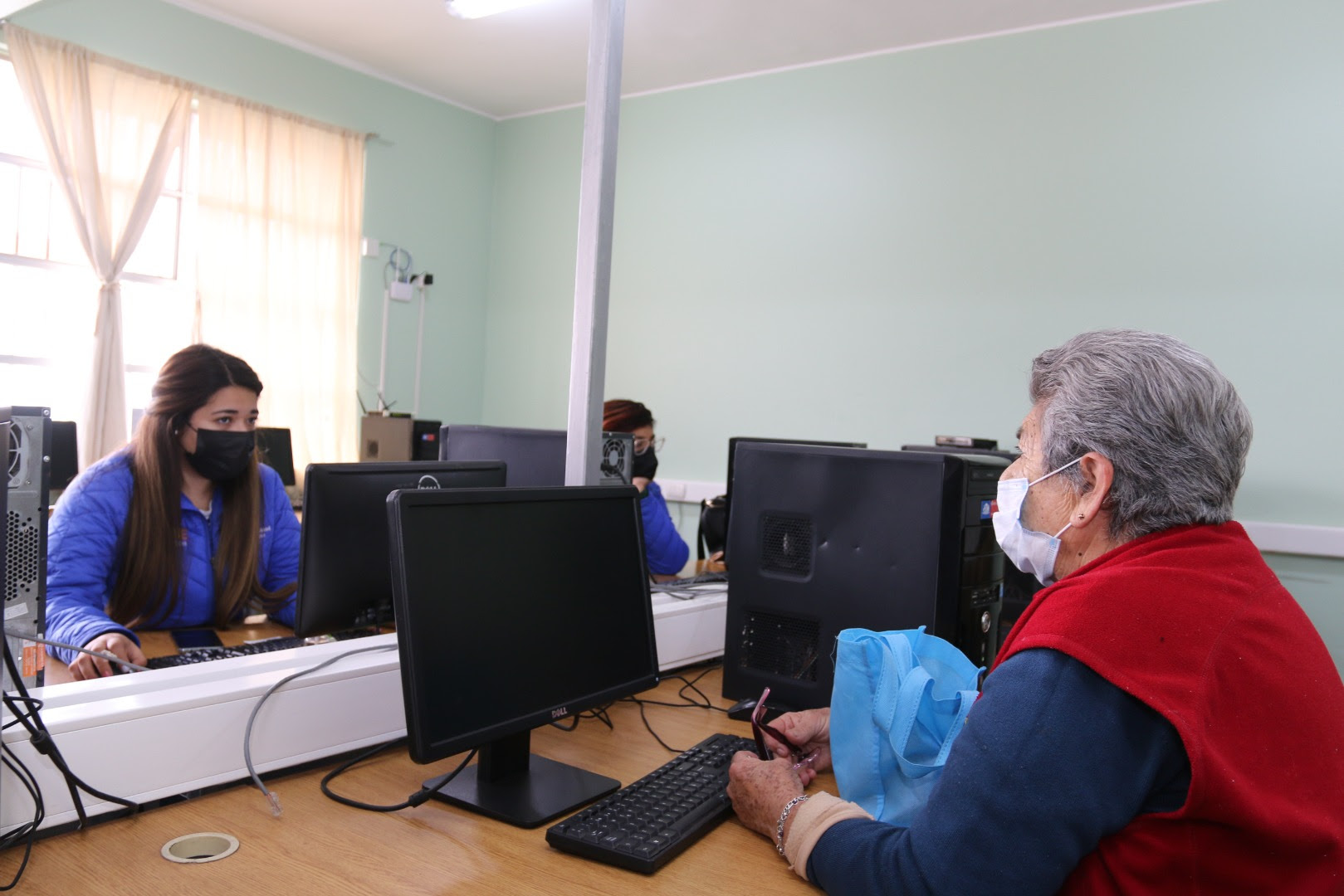Para ver cuáles son los requisitos, puedes revisar la pregunta n° 4 (¿cuáles son los requisitos para tener el ife covid y el bono. Municipalidad De Iquique