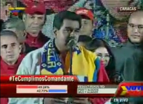 El presidente maduro se reunió con el pueblo en la Plaza Bolívar de caracas.