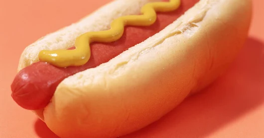 Man Robs Hot Dog Stand, Accidentally Shoots Self in Penis