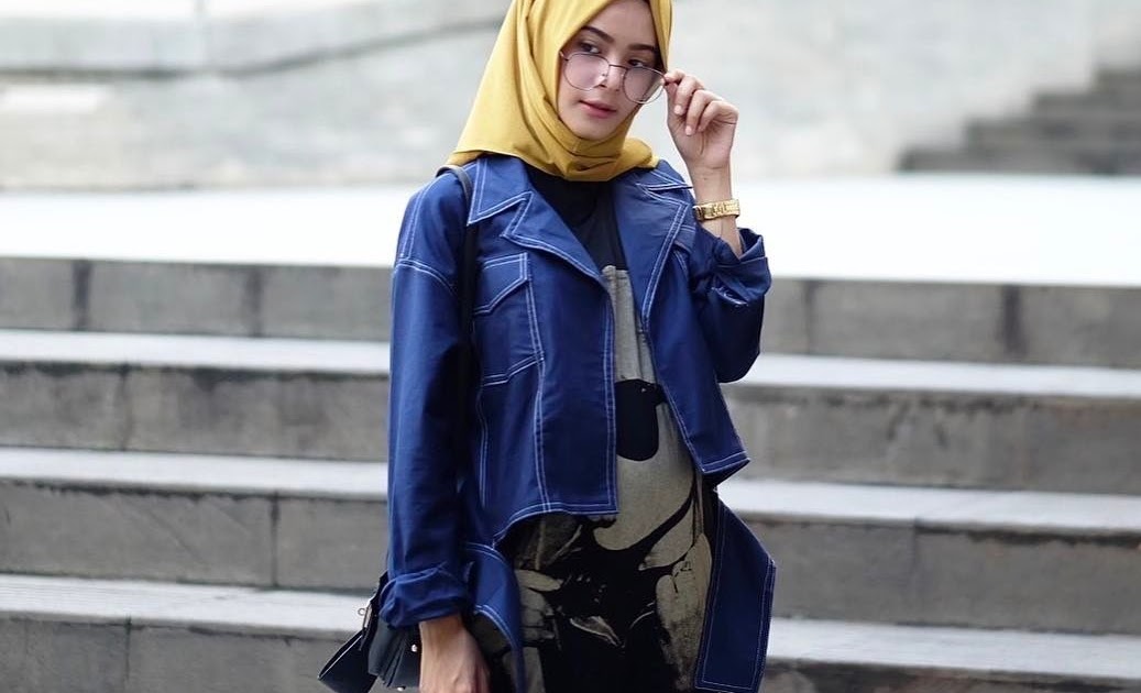 79 Kombinasi Warna Navy Dengan Warna Apa 