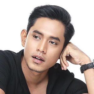 Ini rahasia, rahasia kita hanya untuk saling tau saja ingat saja ku menantimu ditempat biasa saat pertama. Khai Bahar Rahsia Kita Ft Fatin Husna Lyrics Lyrics My