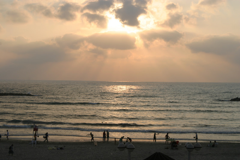 File:TelAviv-Beach2.jpg