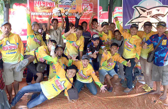 Panduan cara daftar cpns 2021 lulusan sma smk d3 s1, link pendaftaran cpns 2021. Djempol Lovers Jambi Pasukan Kuning Jambi Jakarta Cingreng Di 33 Kabar Mancing