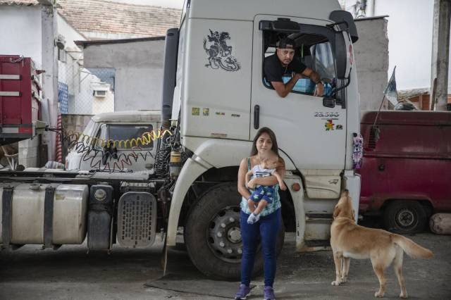 Os caminhoneiros não conseguem mais carregar metade do Brasil na carreta