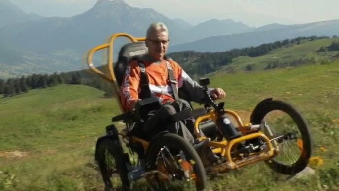 Handicap : le fauteuil tout terrain, pour continuer à profiter de la montagne même avec une mobilité réduite