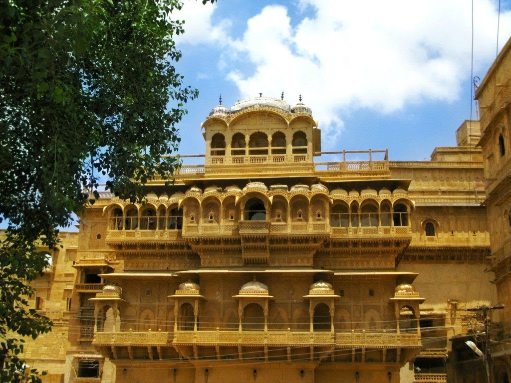 palace-of-the-maharajah-in-jaisalmer