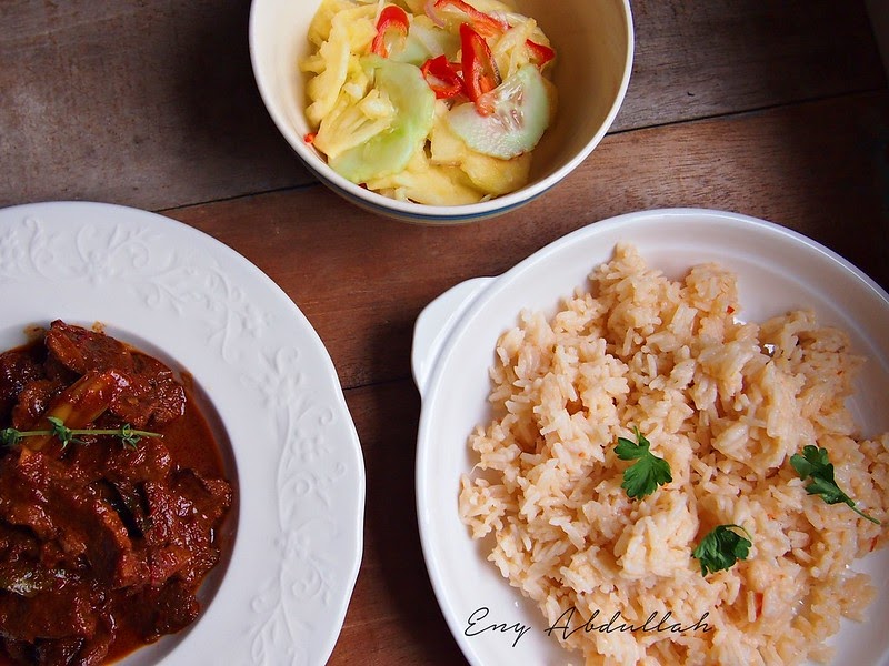 Daging Masak Hitam Dan Nasi Minyak Utara  EnyAbdullah.Com